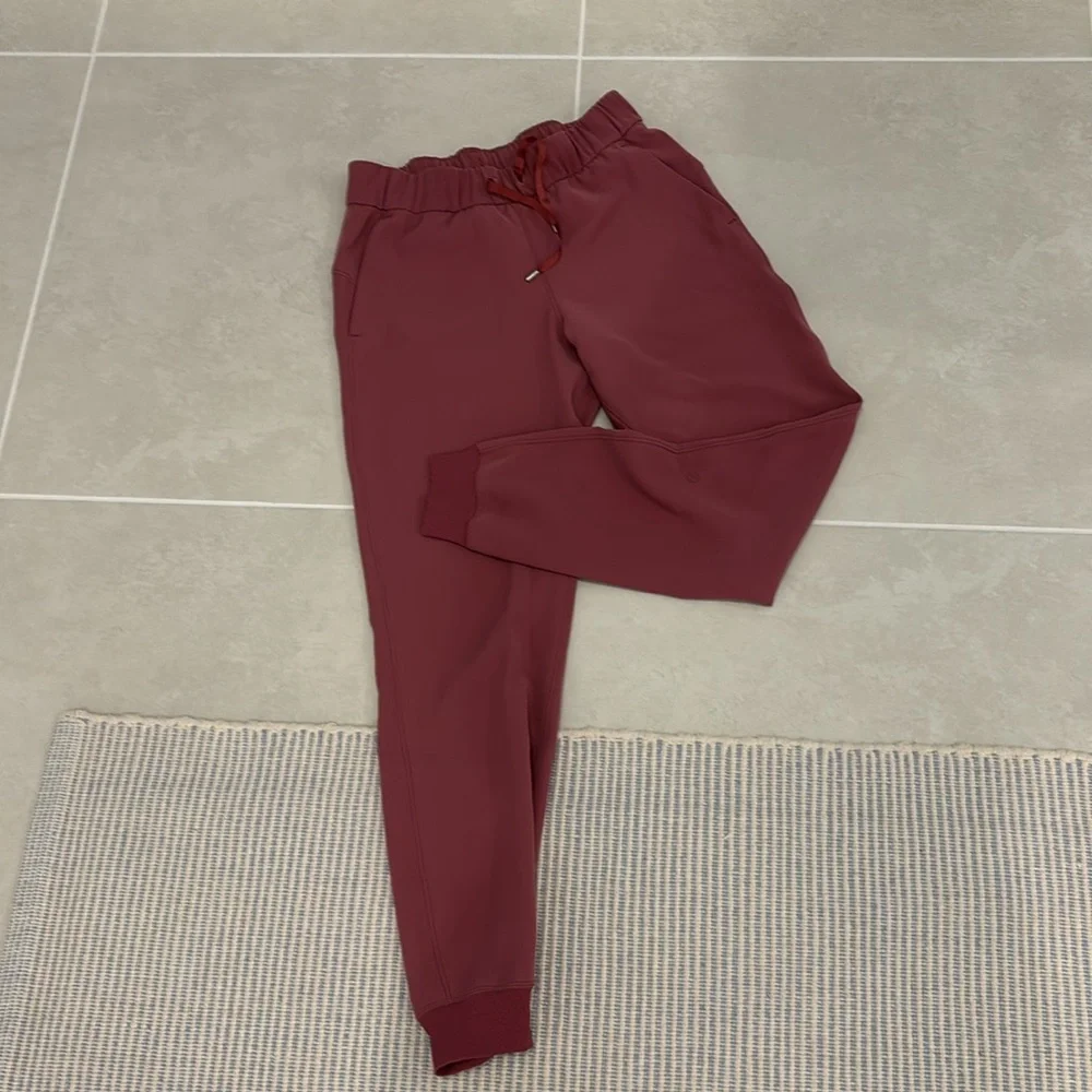 Lululemon Jogger - Picture 3 of 7